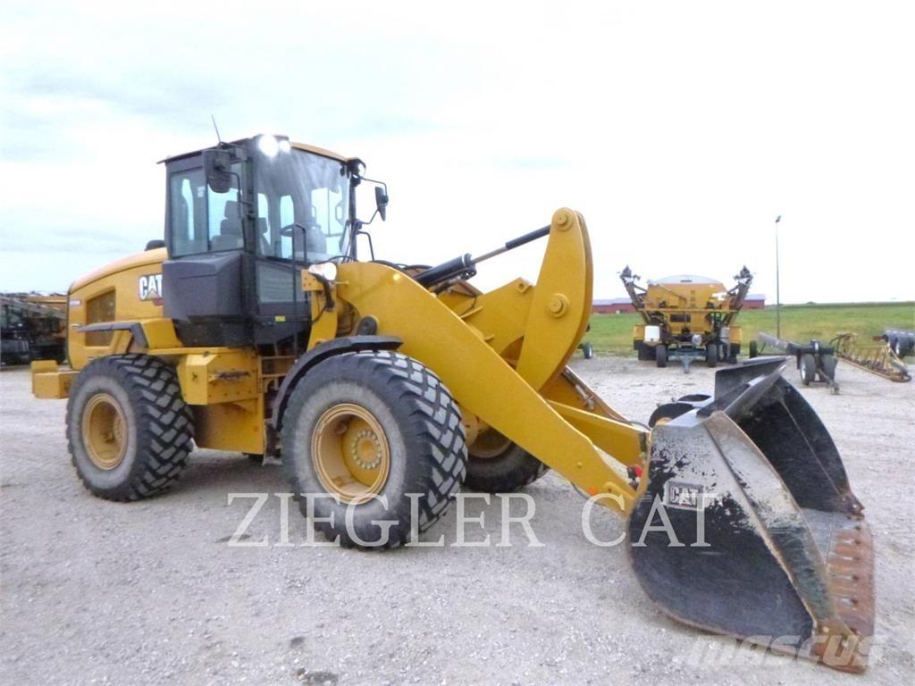 CAT 926M Incarcator pe pneuri
