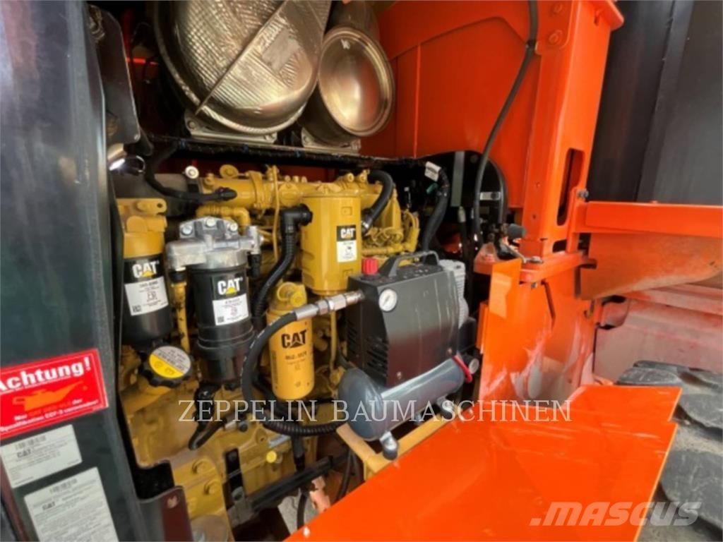 CAT 926M Incarcator pe pneuri