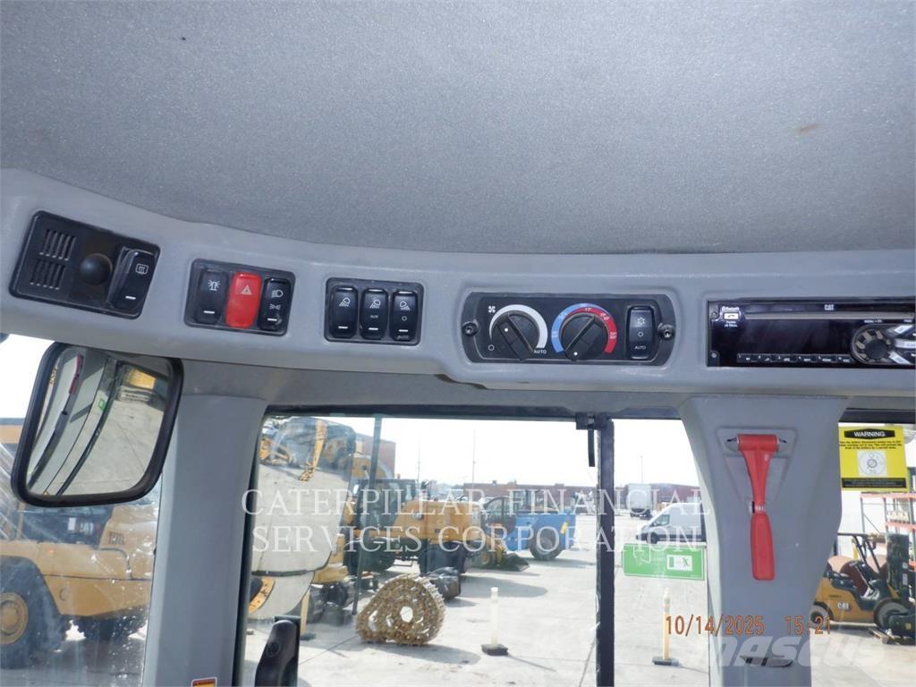 CAT 926M Incarcator pe pneuri