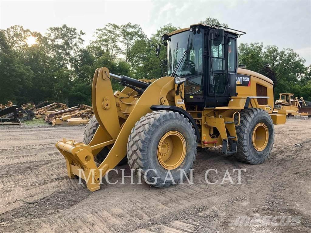 CAT 926M 3RQ Incarcator pe pneuri