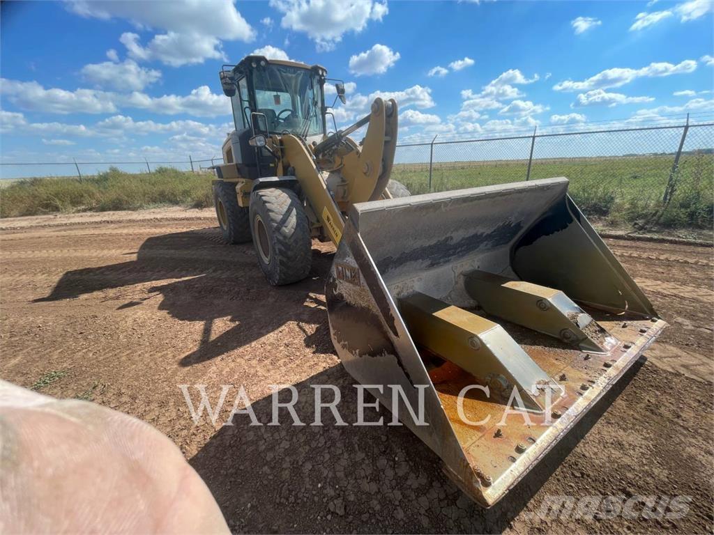 CAT 926M HL Incarcator pe pneuri