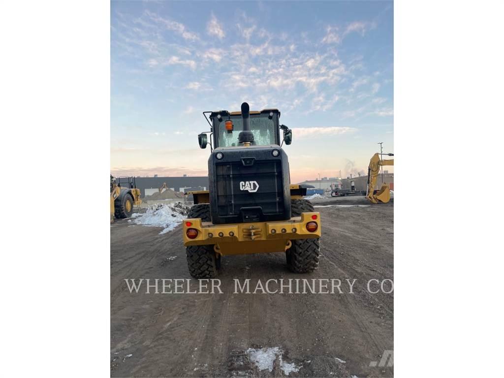 CAT 926M HL QC Incarcator pe pneuri