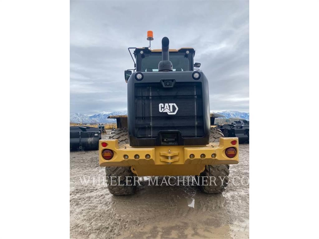 CAT 926M HL QC Incarcator pe pneuri