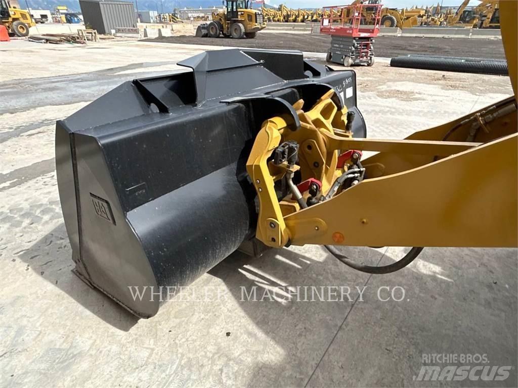 CAT 926M HL QC Incarcator pe pneuri