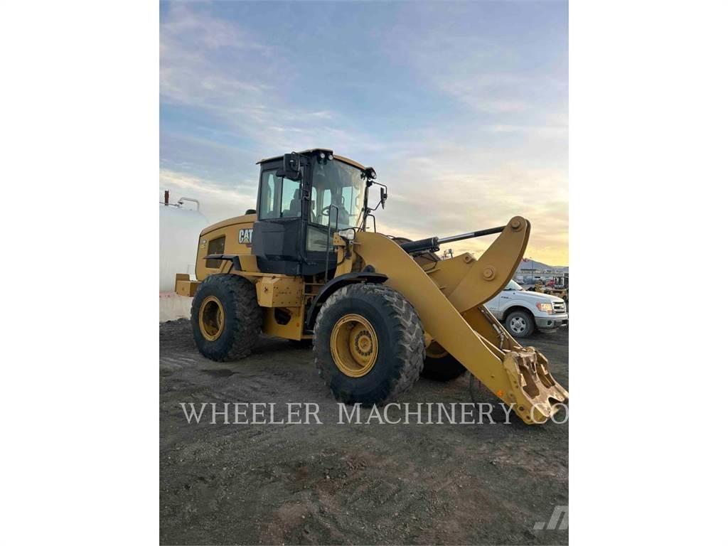 CAT 926M HL QC Incarcator pe pneuri