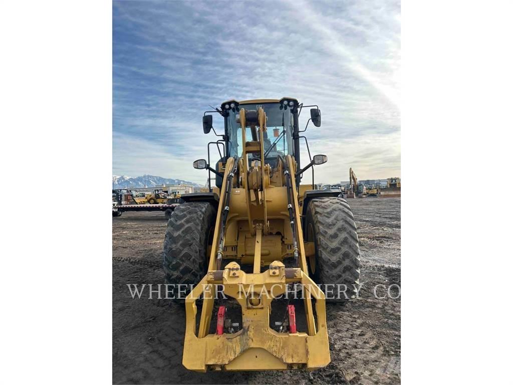 CAT 926M HL QC Incarcator pe pneuri