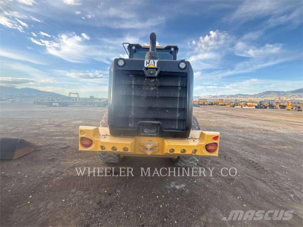 CAT 926M HL QC Incarcator pe pneuri