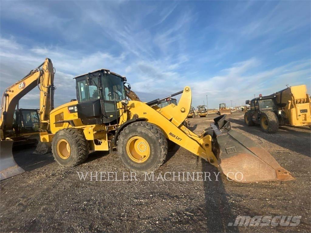 CAT 926M HL QC Incarcator pe pneuri