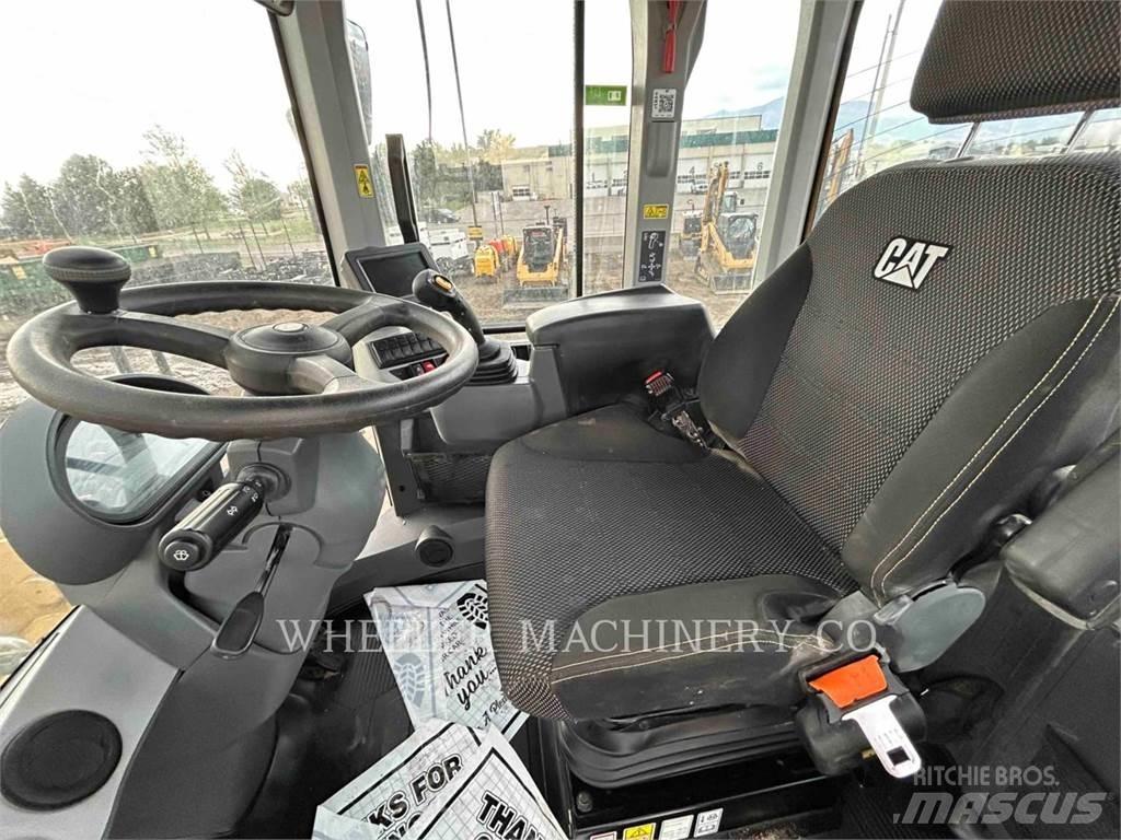 CAT 926M QC Incarcator pe pneuri