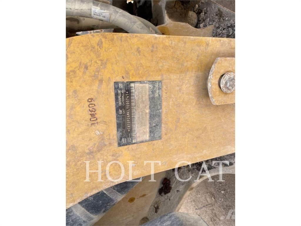 CAT 926M QC Incarcator pe pneuri