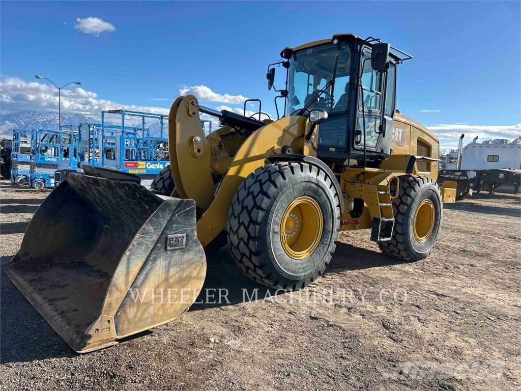 CAT 926M QC Incarcator pe pneuri