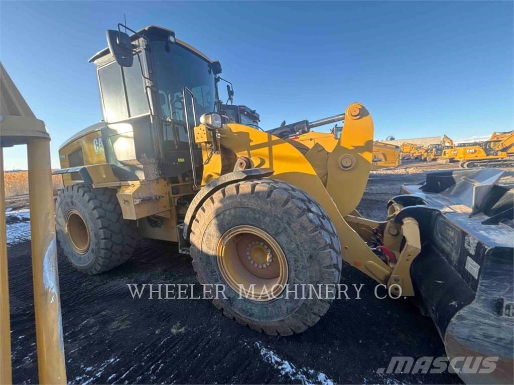 CAT 926M QC Incarcator pe pneuri