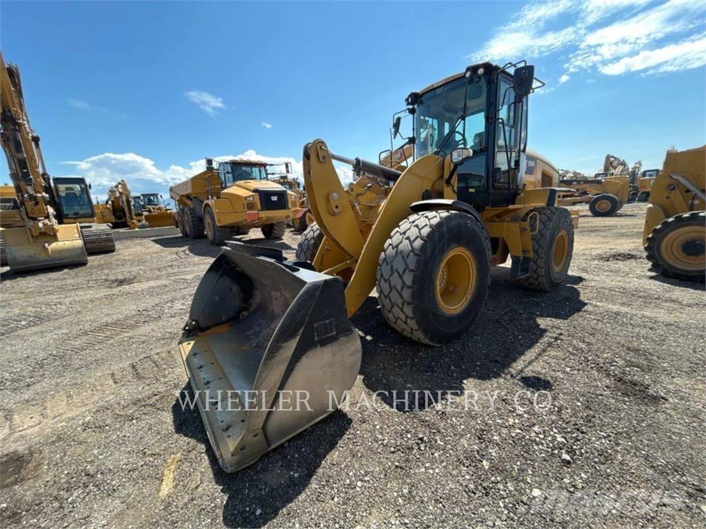 CAT 926M QC Incarcator pe pneuri