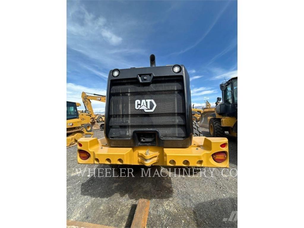 CAT 926M QC Incarcator pe pneuri