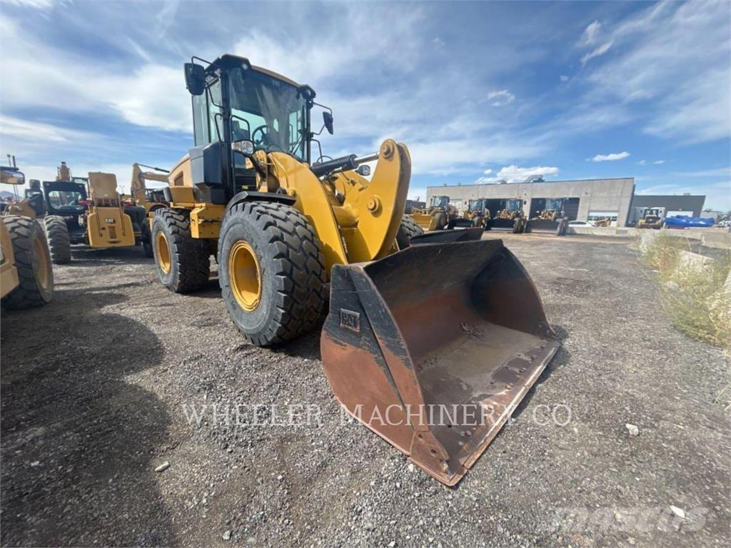 CAT 926M QC Incarcator pe pneuri