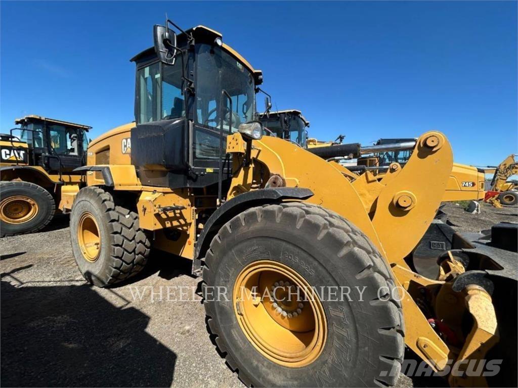 CAT 926M QC Incarcator pe pneuri