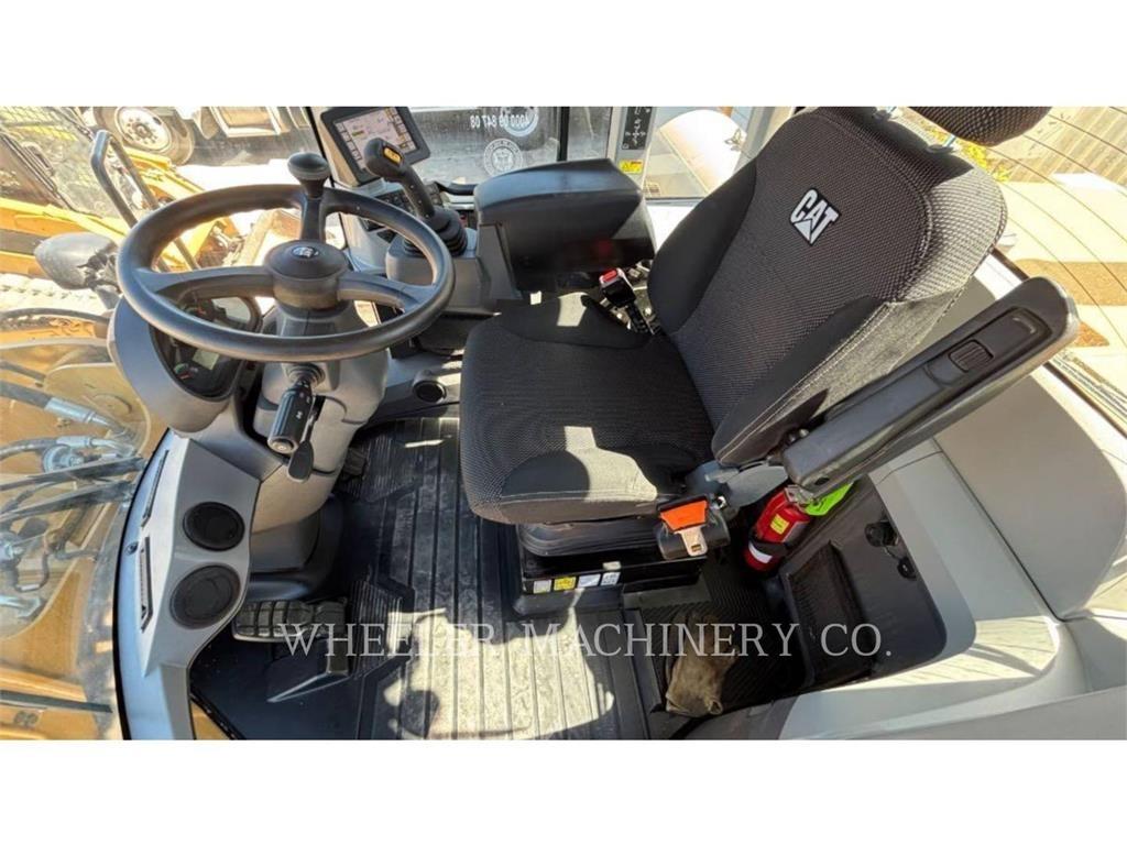 CAT 926M QC Incarcator pe pneuri