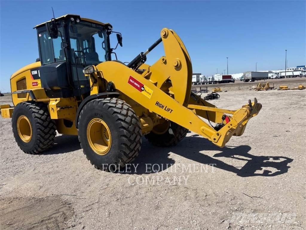 CAT 926MHL Incarcator pe pneuri