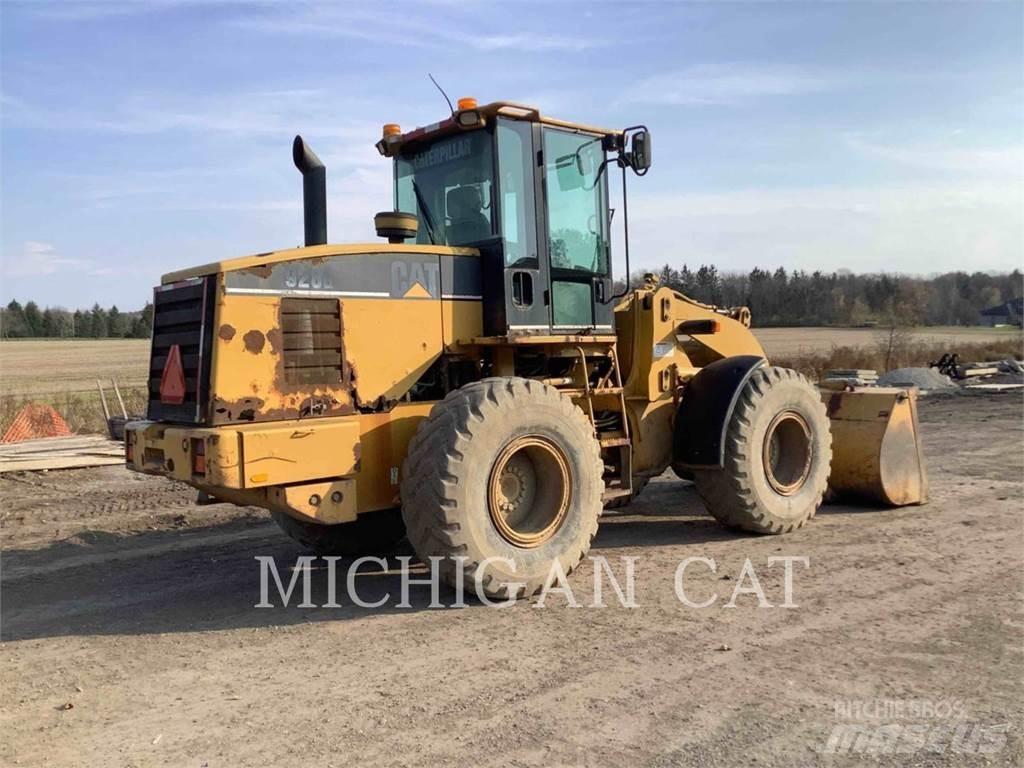 CAT 928G Incarcator pe pneuri