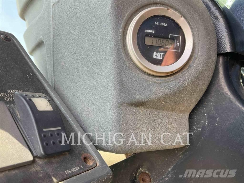 CAT 928G Incarcator pe pneuri