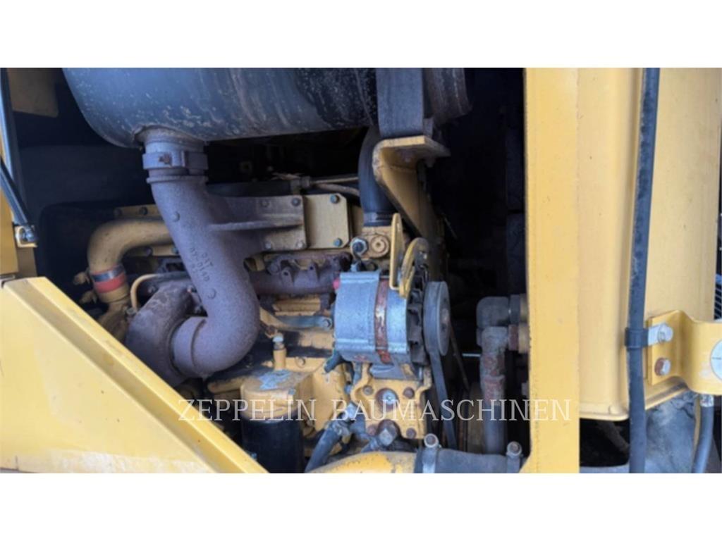 CAT 928G Incarcator pe pneuri