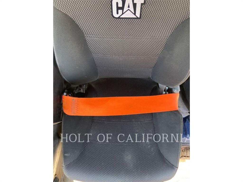 CAT 930 Incarcator pe pneuri
