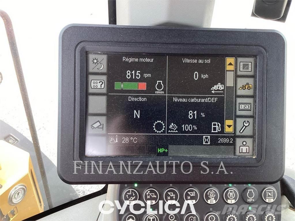 CAT 930 Incarcator pe pneuri
