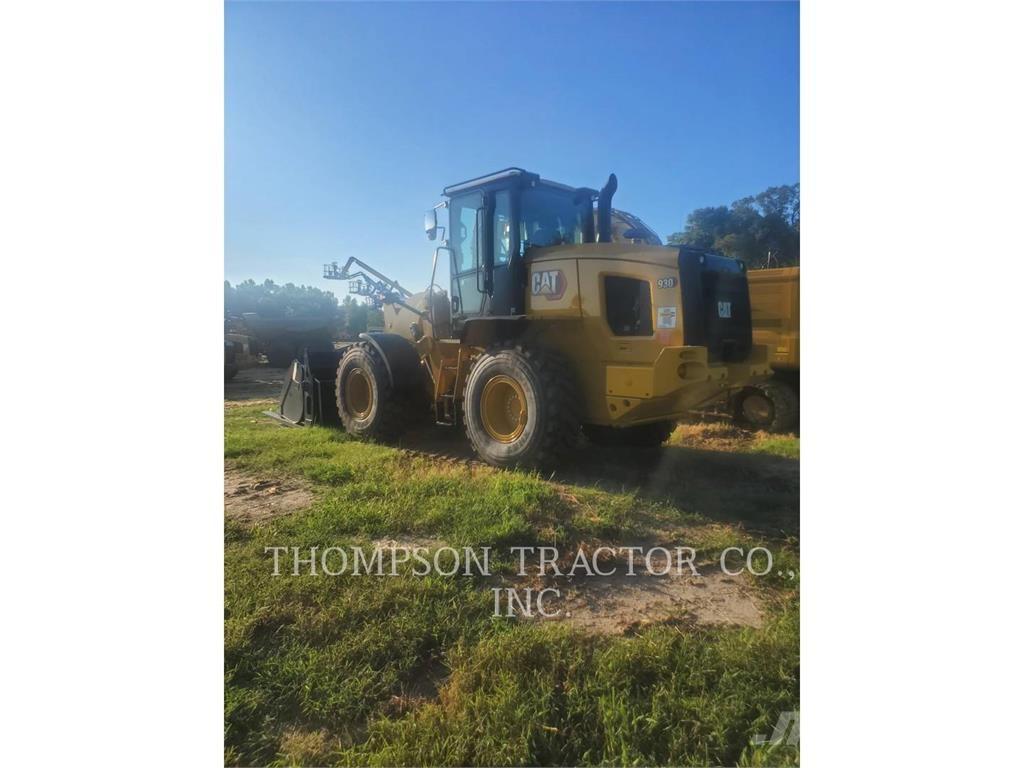 CAT 930 Incarcator pe pneuri