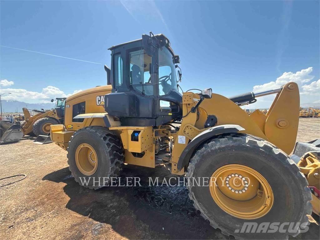CAT 930 QC Incarcator pe pneuri