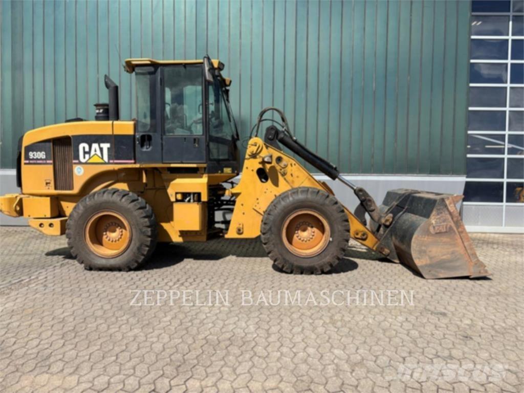 CAT 930G Incarcator pe pneuri
