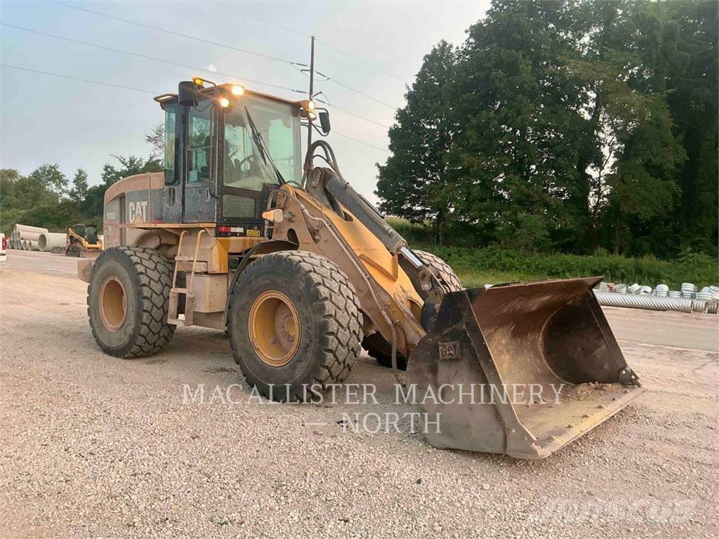 CAT 930G Q Incarcator pe pneuri