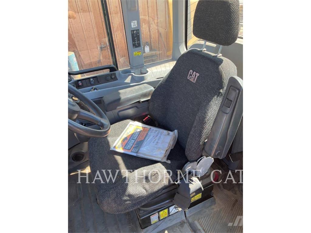 CAT 930K Incarcator pe pneuri