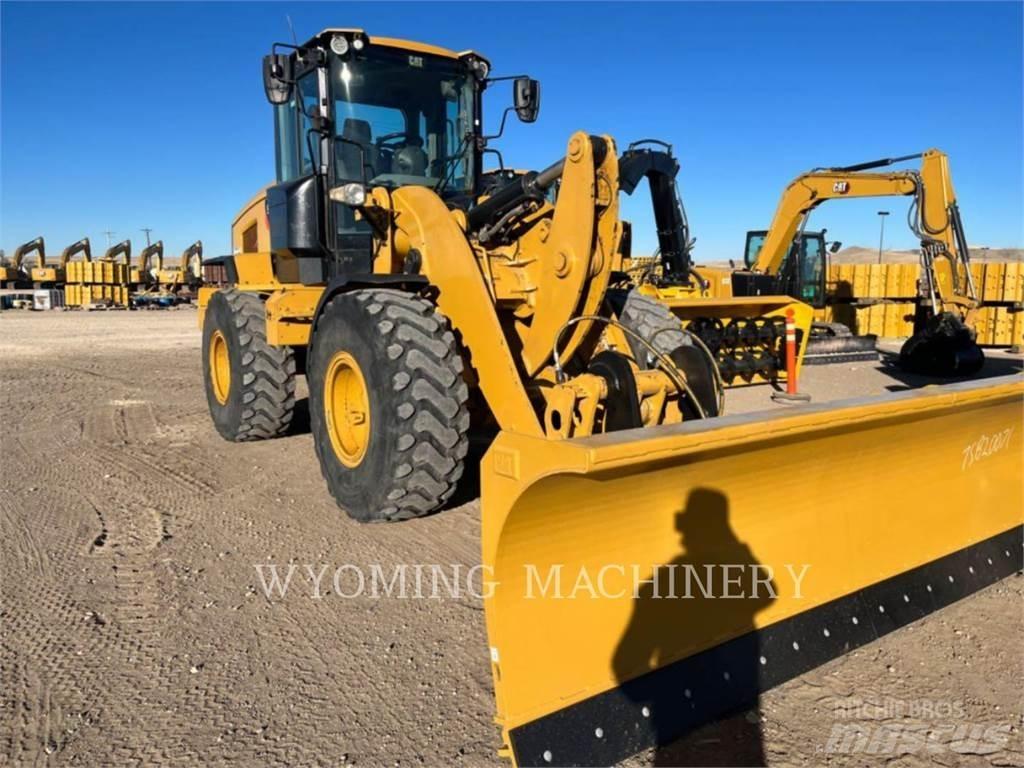 CAT 930M Incarcator pe pneuri