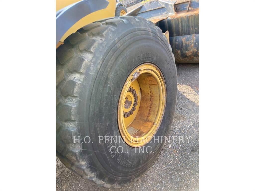 CAT 930M Incarcator pe pneuri