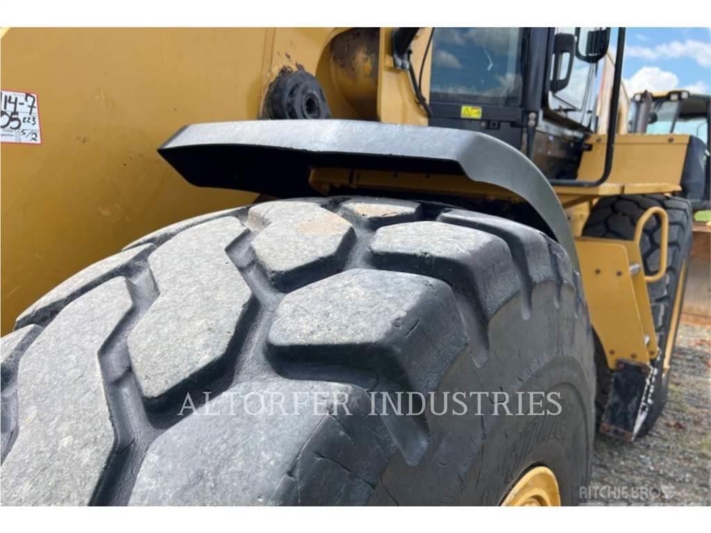 CAT 930M Incarcator pe pneuri