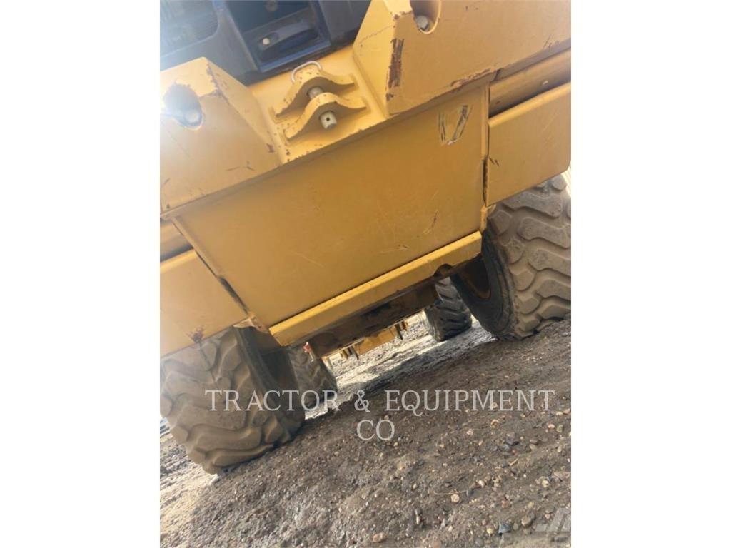 CAT 930M Incarcator pe pneuri