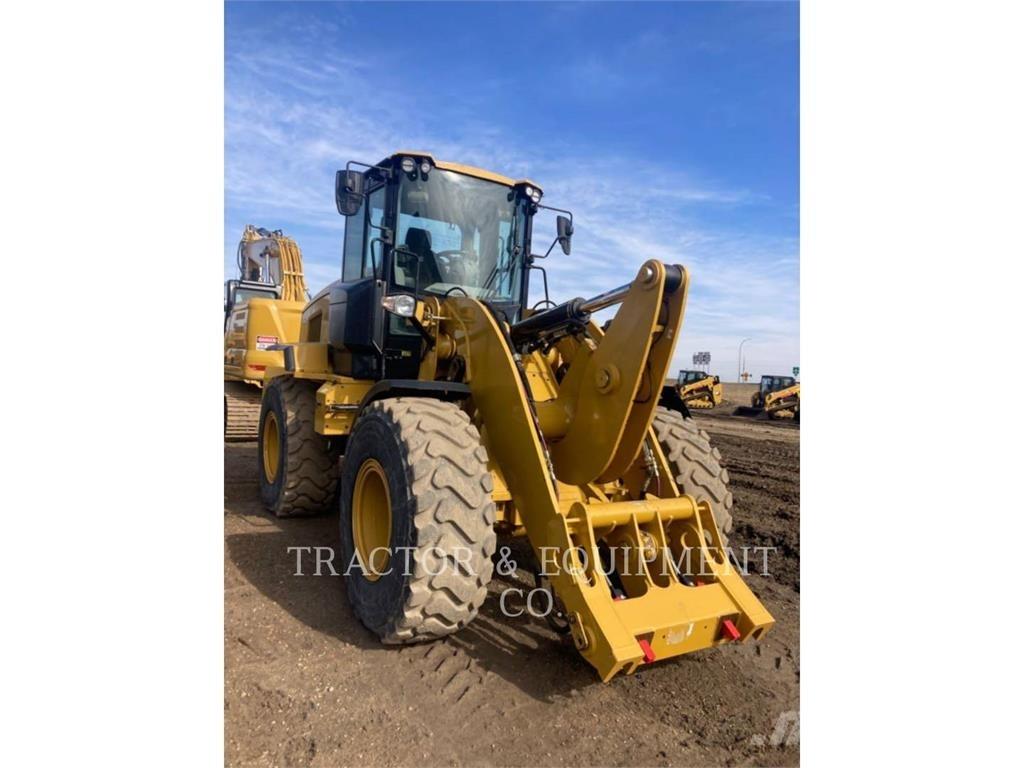 CAT 930M Incarcator pe pneuri