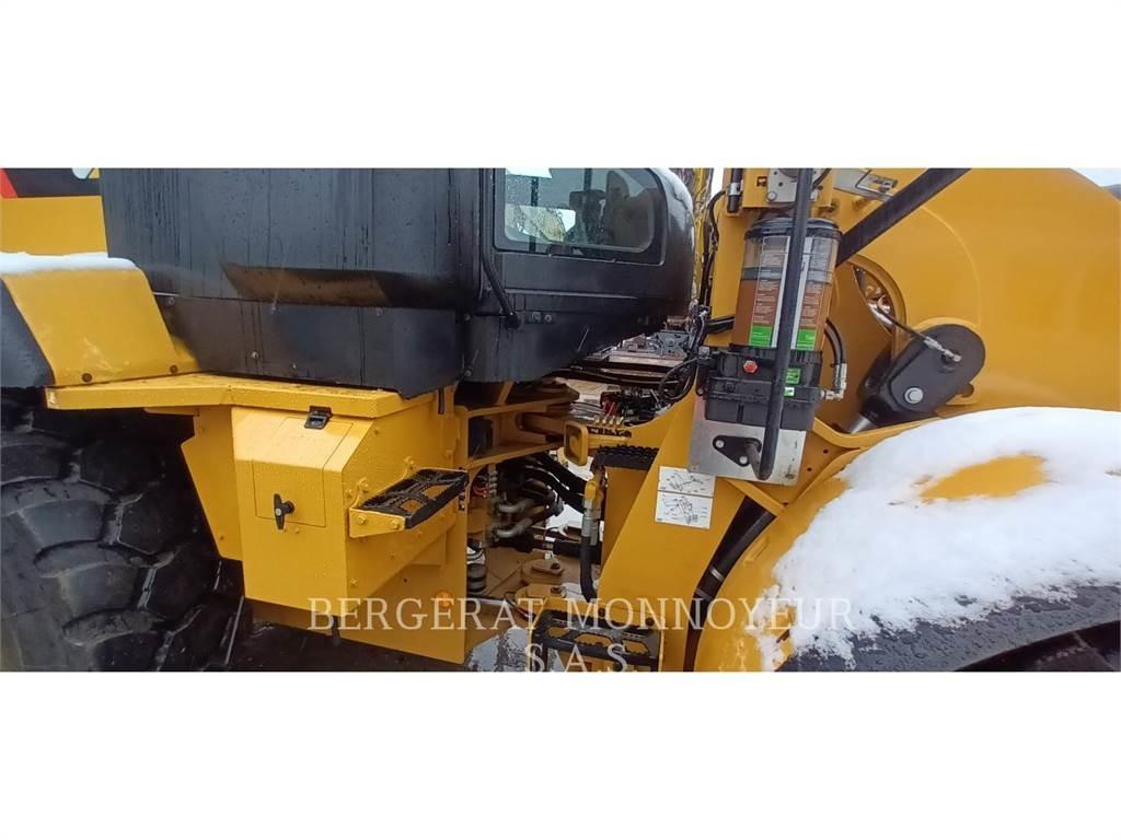 CAT 930M Incarcator pe pneuri