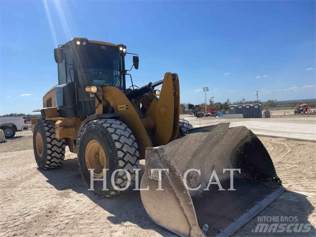 CAT 930M Incarcator pe pneuri