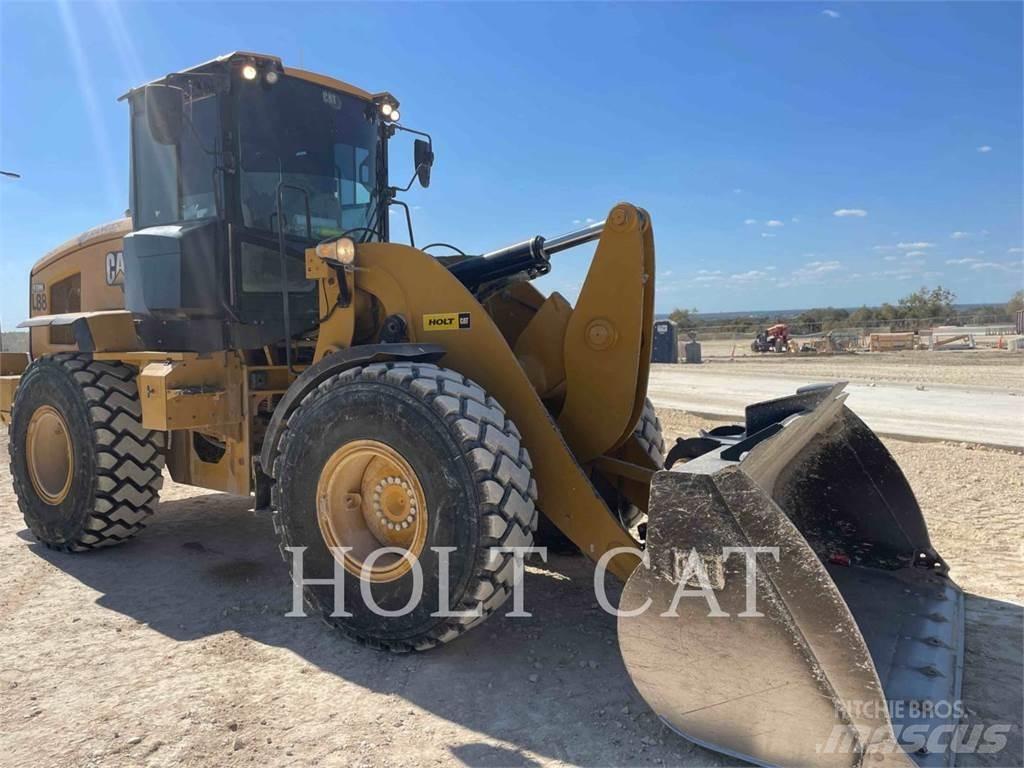 CAT 930M Incarcator pe pneuri