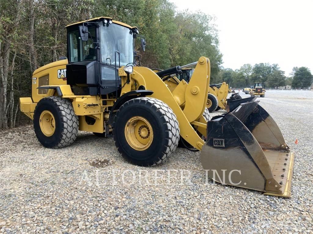 CAT 930M Buldozere pe senile