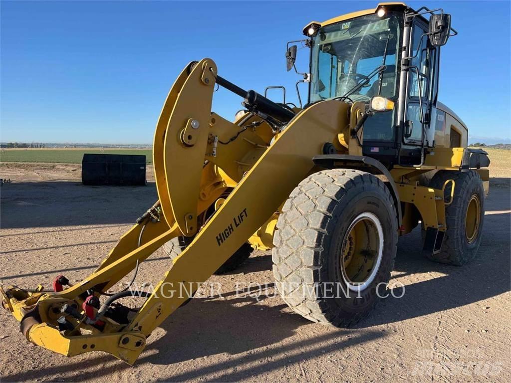 CAT 930M Incarcator pe pneuri