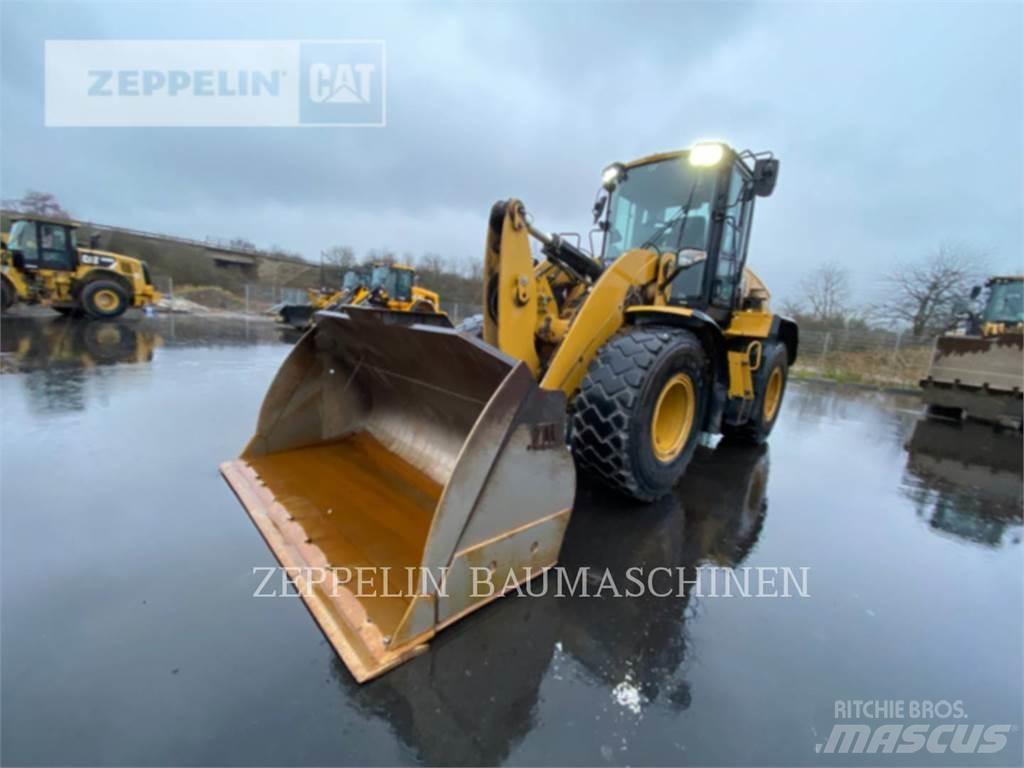 CAT 930M Incarcator pe pneuri