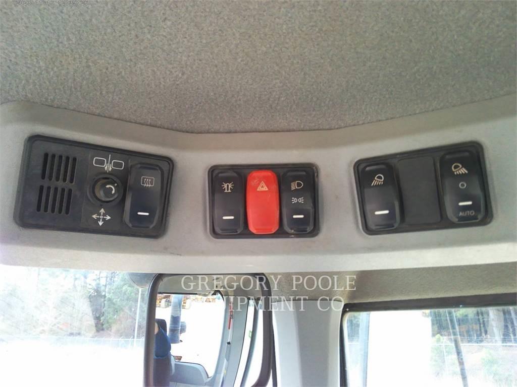 CAT 930M Incarcator pe pneuri
