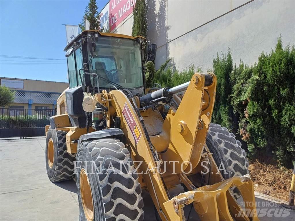 CAT 930M Incarcator pe pneuri
