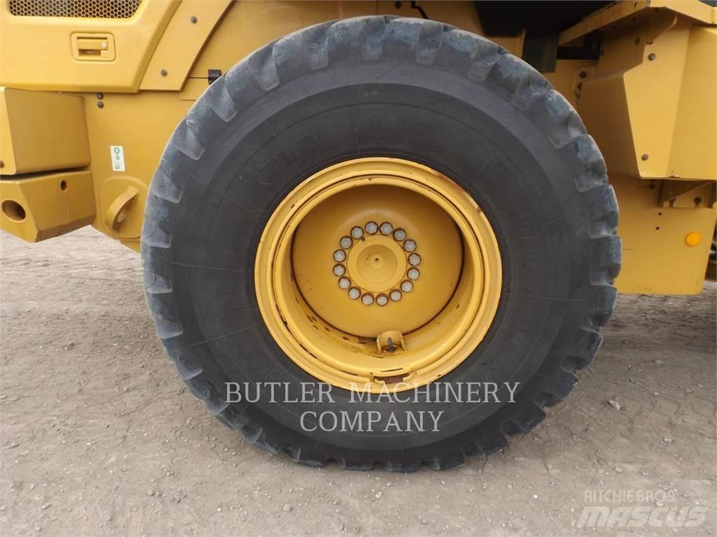 CAT 930M Incarcator pe pneuri