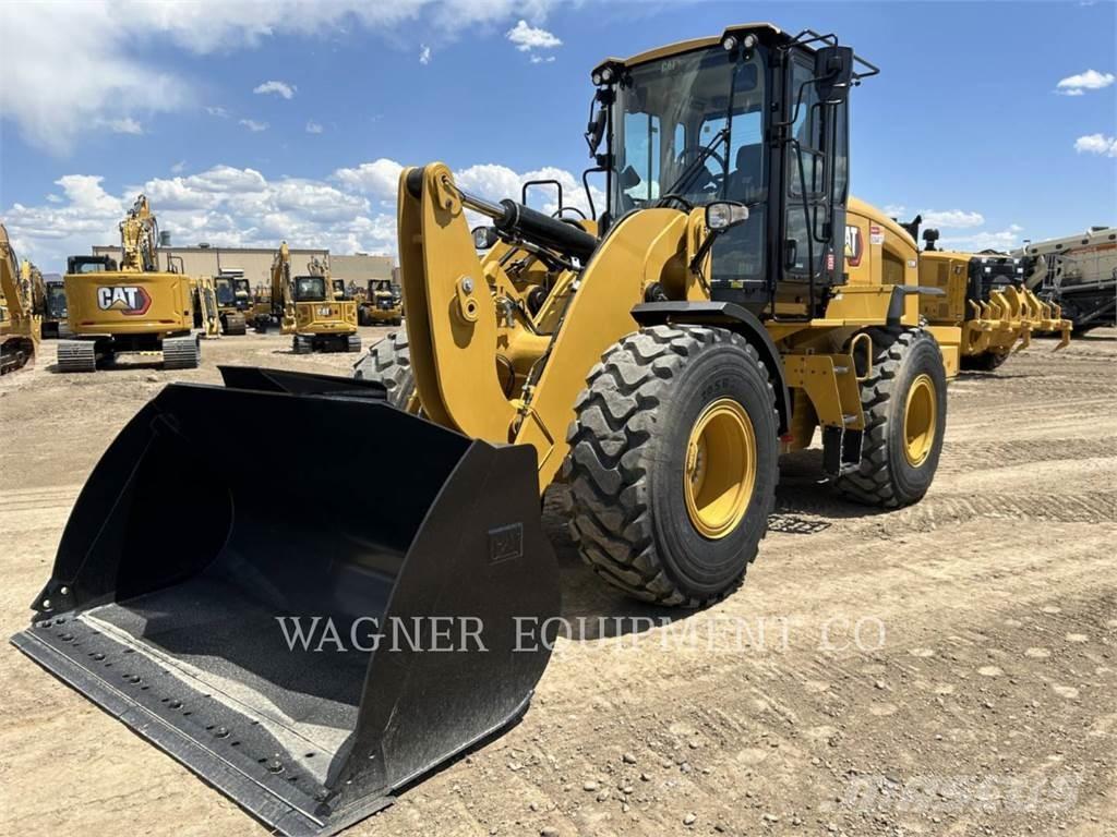 CAT 930M Incarcator pe pneuri