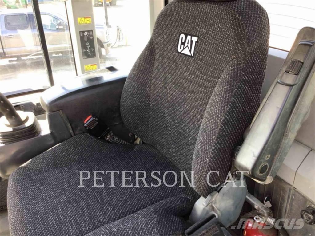 CAT 930M Incarcator pe pneuri