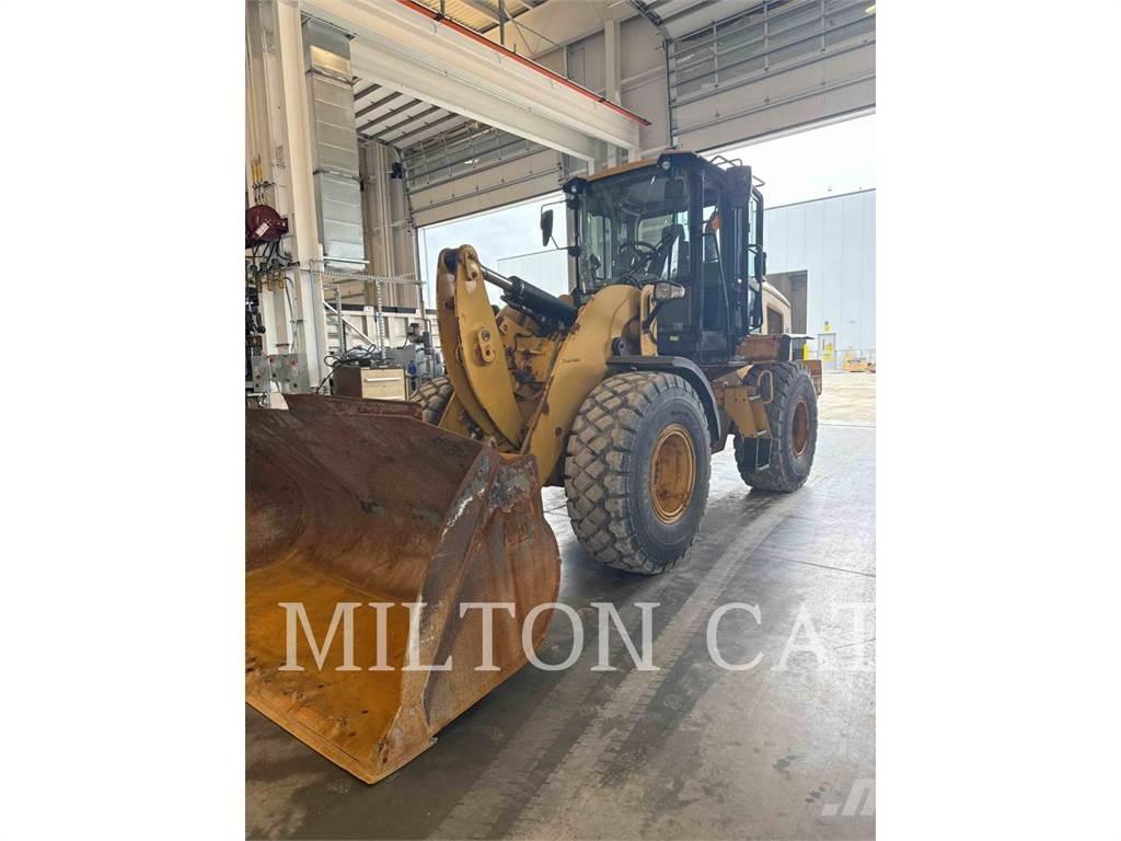 CAT 930M Incarcator pe pneuri