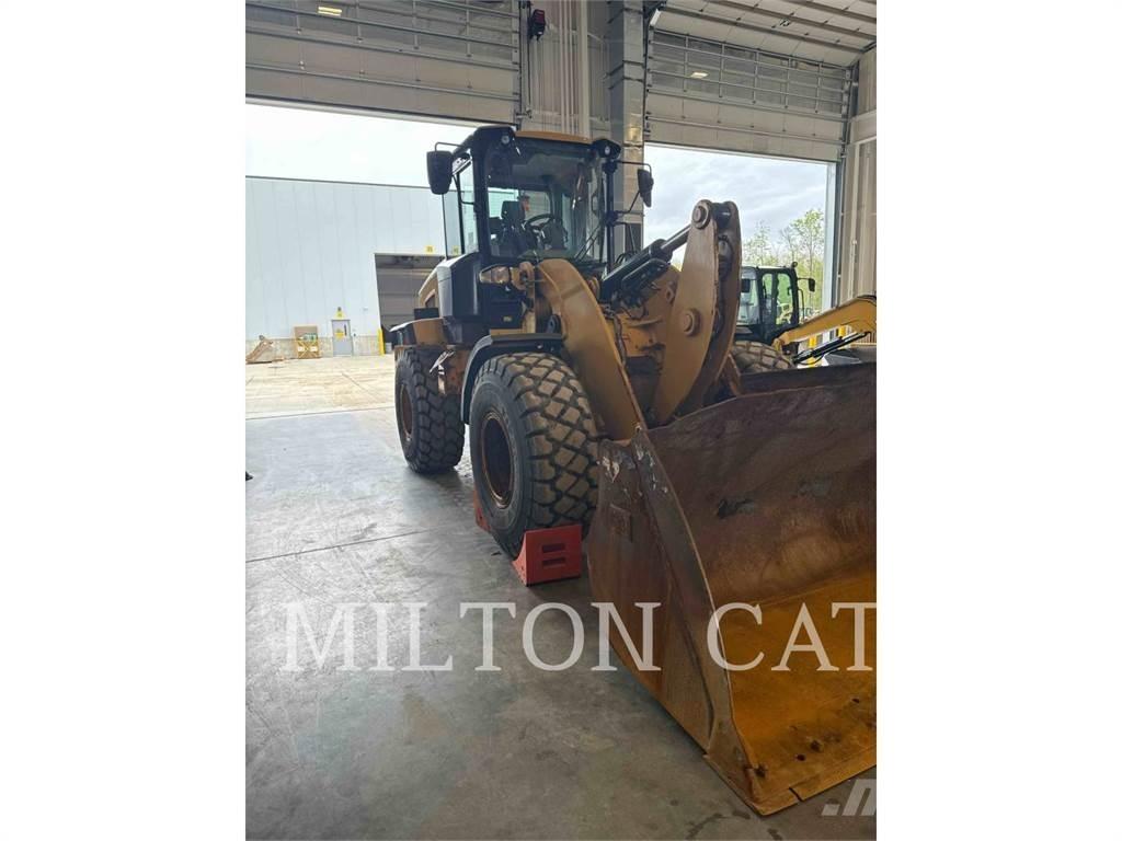 CAT 930M Incarcator pe pneuri
